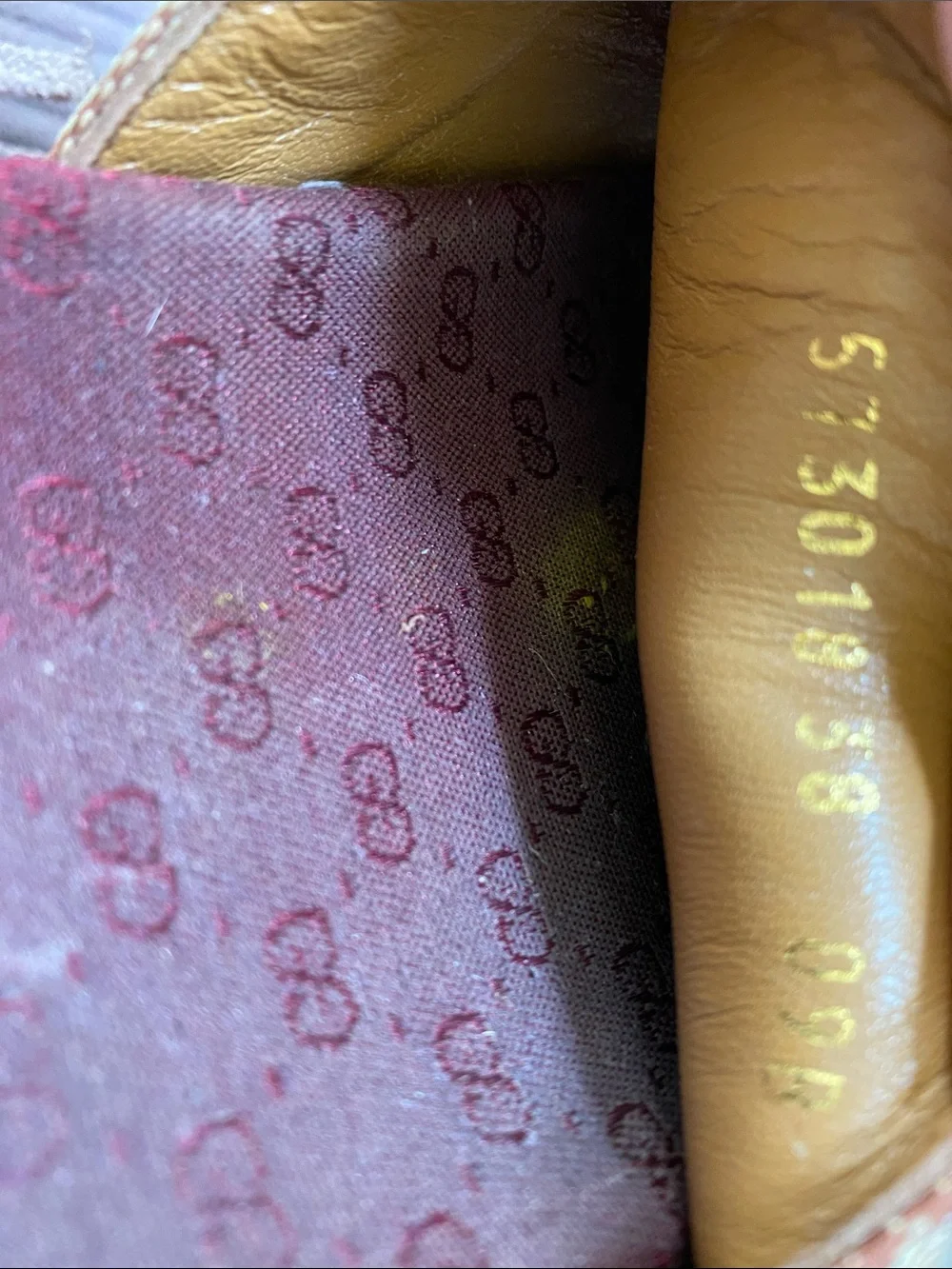 Authentic Gucci Angelina GG Supreme Slide Sandals in beige & burgundy